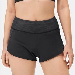 Outdoor Voices Hudson 2.5” Shorts. Black.